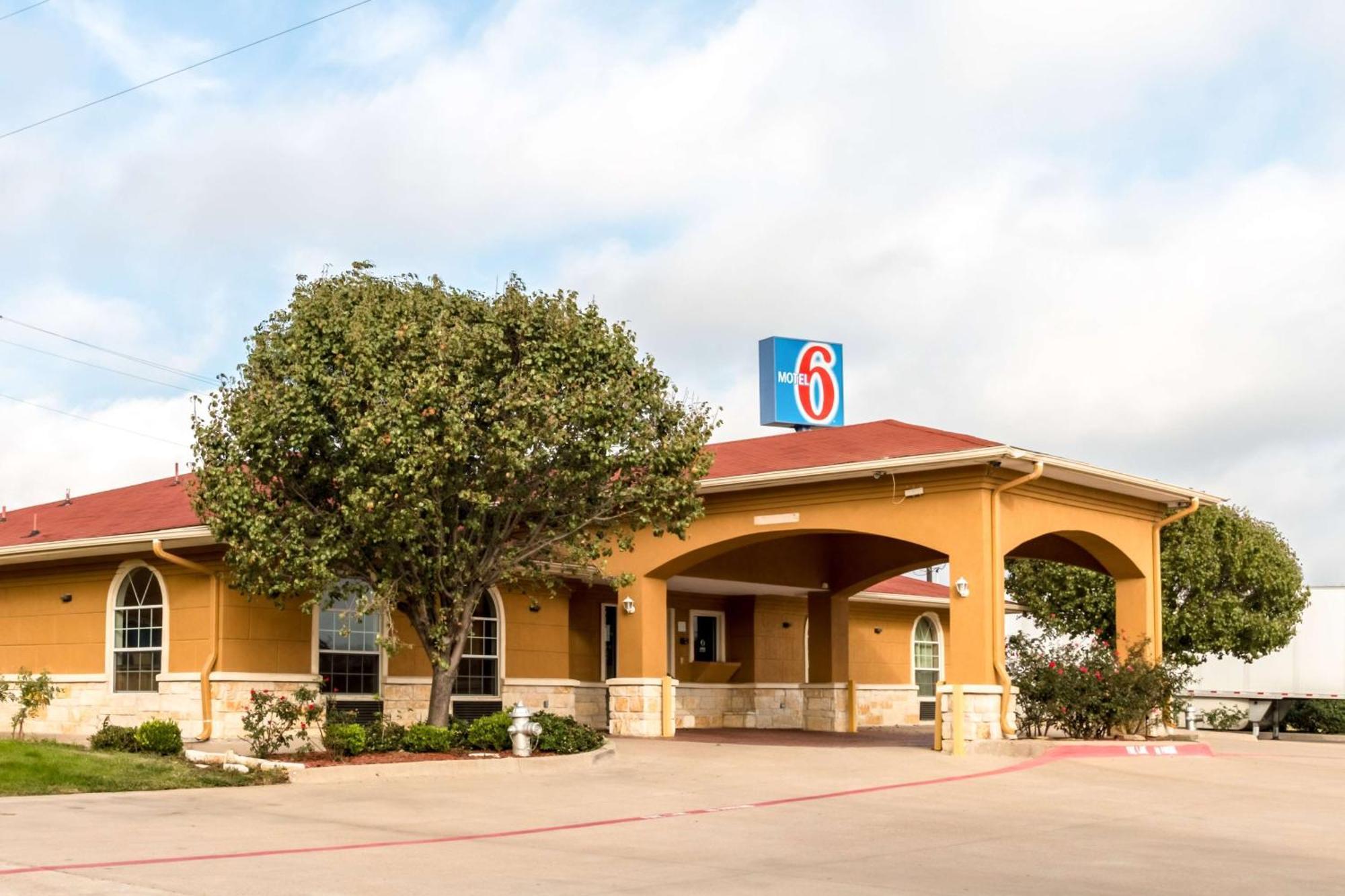 Motel 6 Alvarado Tx Exterior photo